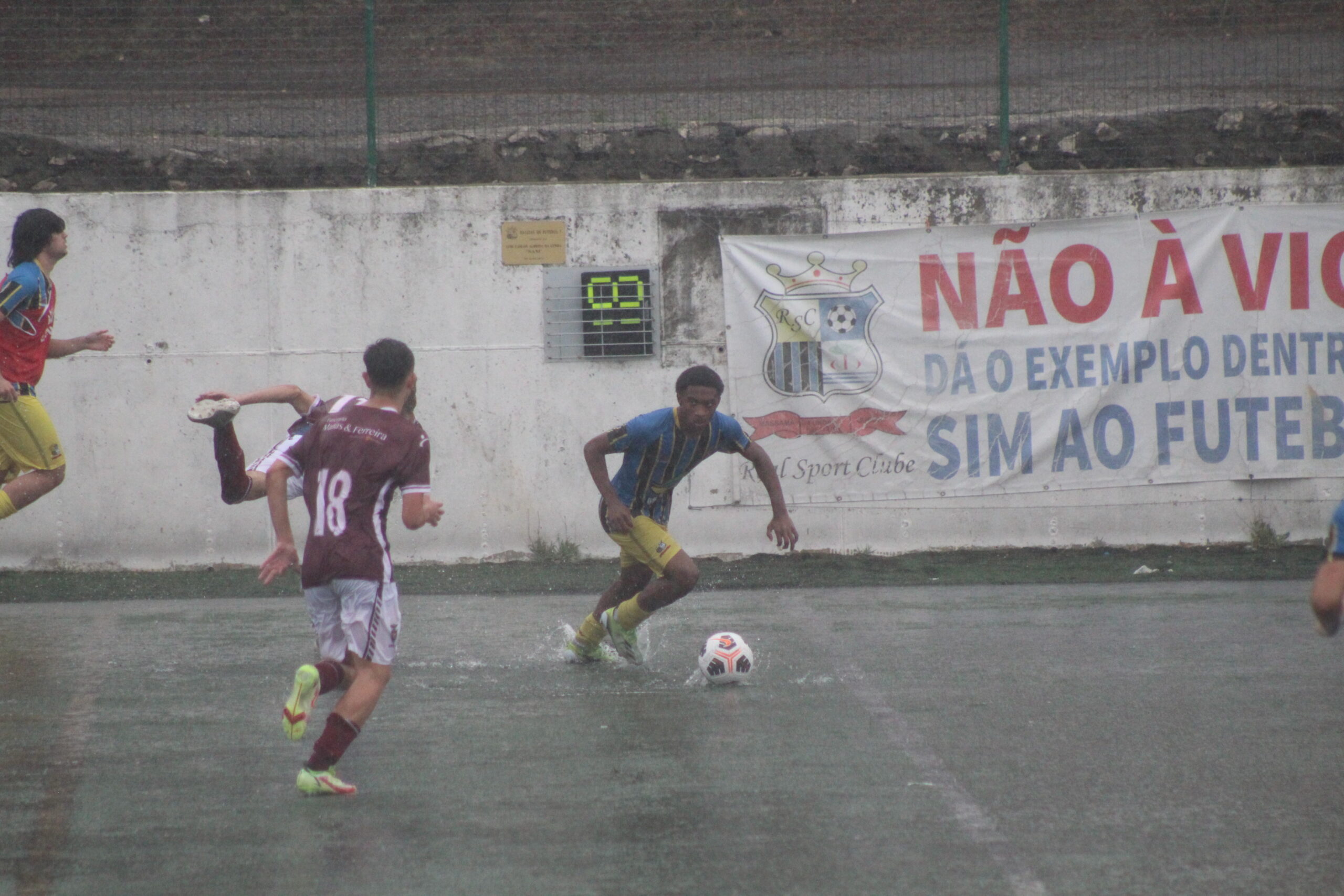 Juniores  4-0 Oriental Lisboa